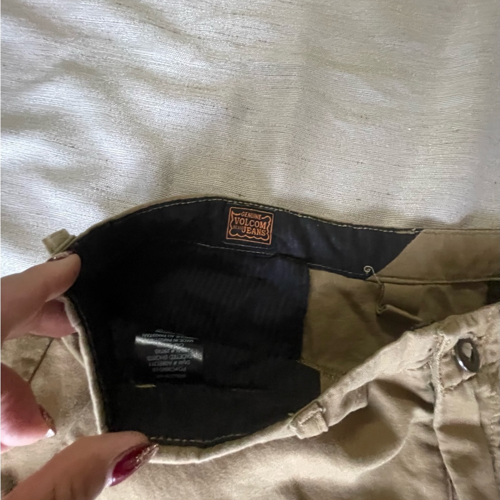 VOLCOM SHORTS - Picture 4 of 6